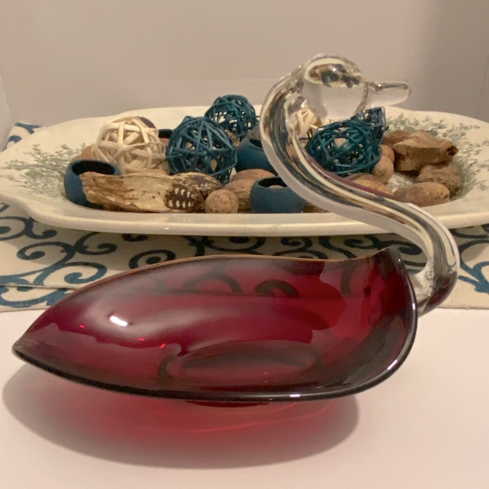 Vintage Duncan Miller Cranberry Red Depression Art Glass Swan Bowl Dish